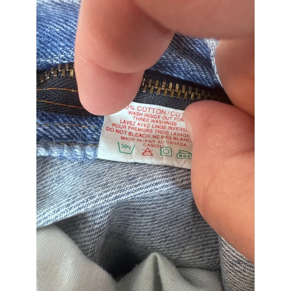 Vintage Levis 619 Orange Tab Jeans Mens fits 32X28 Light Wash Canada Denim - Picture 9 of 11
